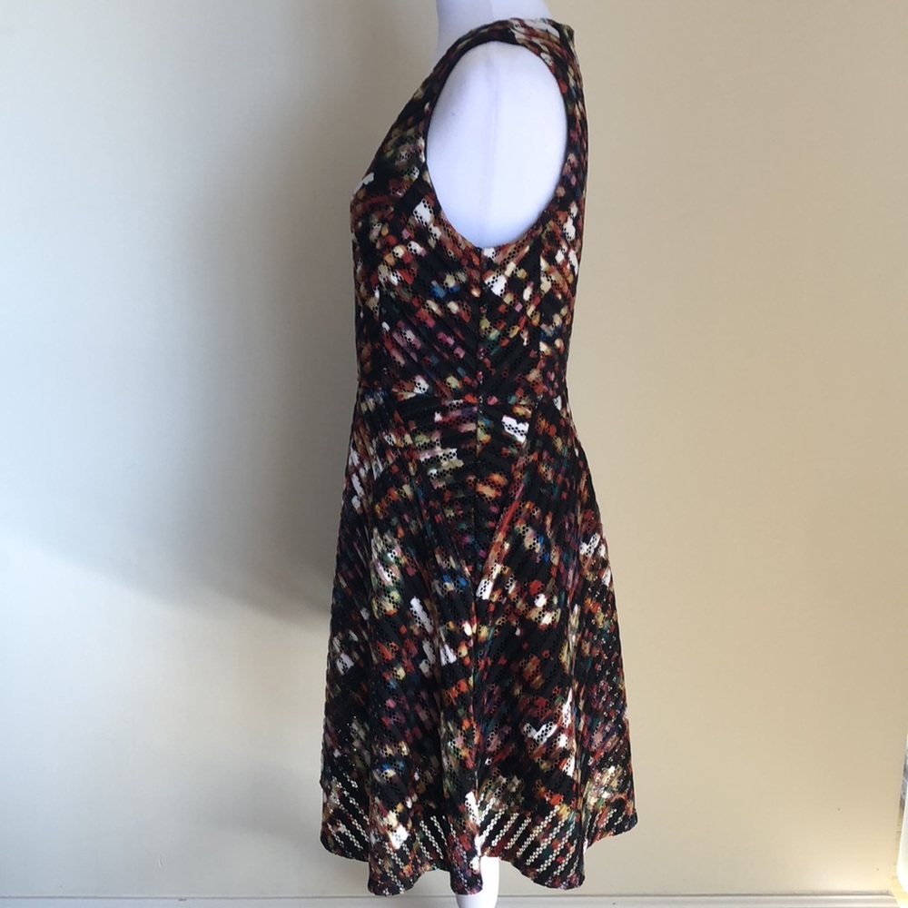 MOSSIMO Multi colored V neck sleeveless dress, gorgeous texture, US Size M - Picture 2 of 10